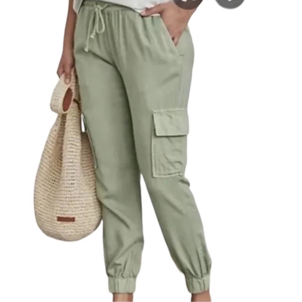 Elizabeth and James Cargo Jogger Pants Green Size Medium
